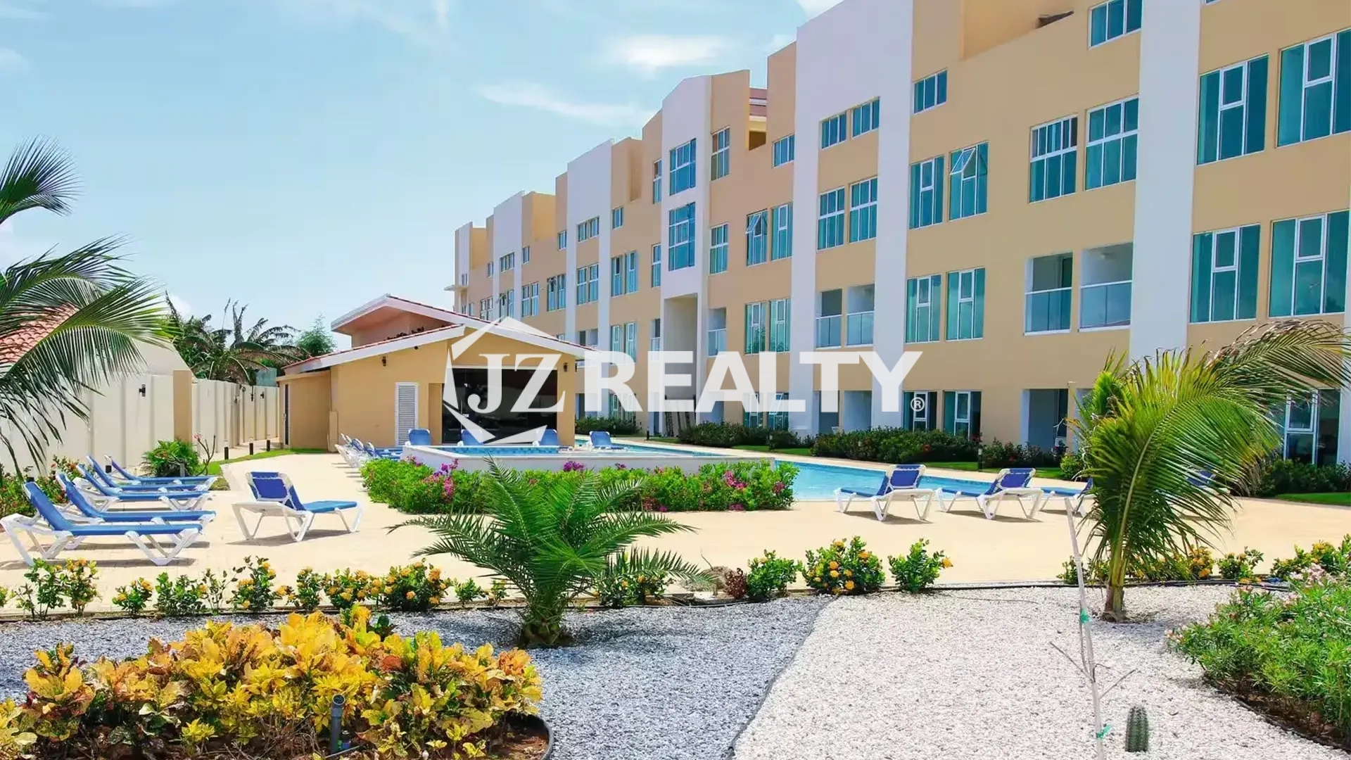 Aruba Life Condominium nearby Palm beach aruba and Alto Vista