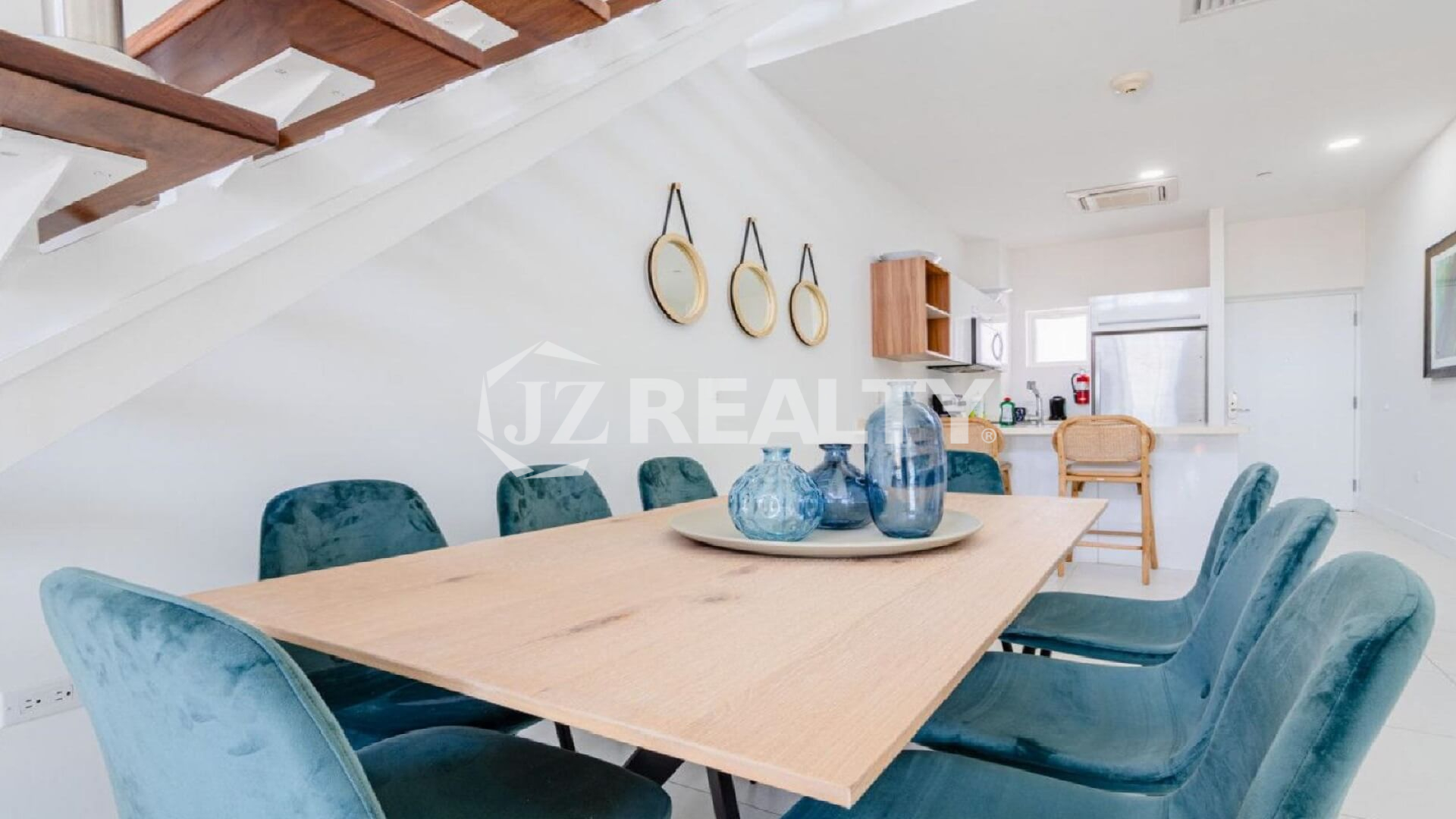 Condo 315 Aruba Life 2-bed Livingroom view