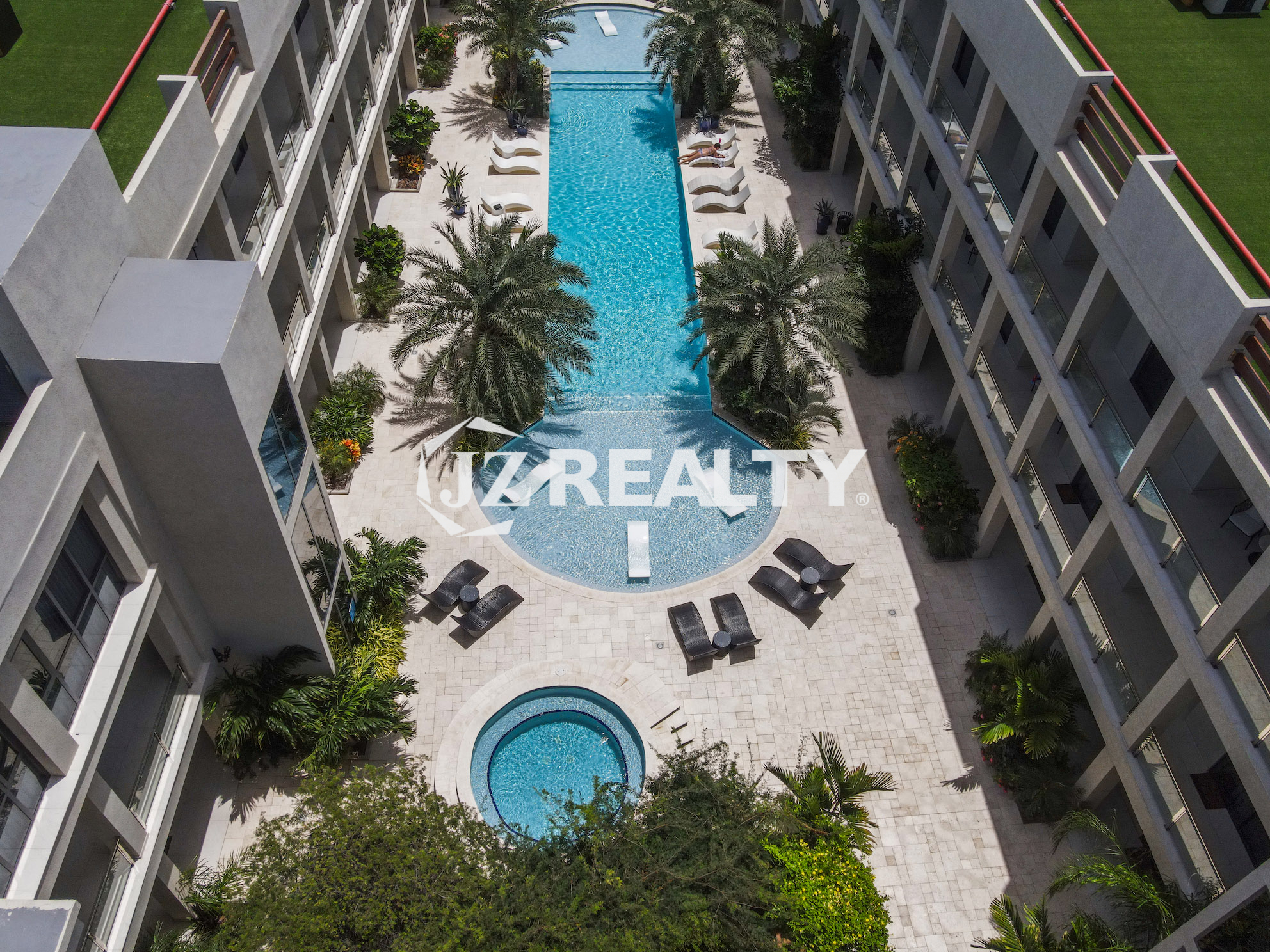 wariruri Condomnium Aerial view pool area