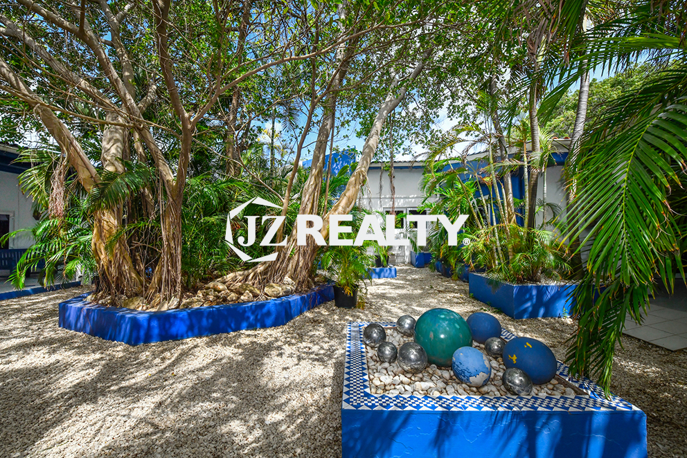 Villa Outdoor garden Koyari Aruba
