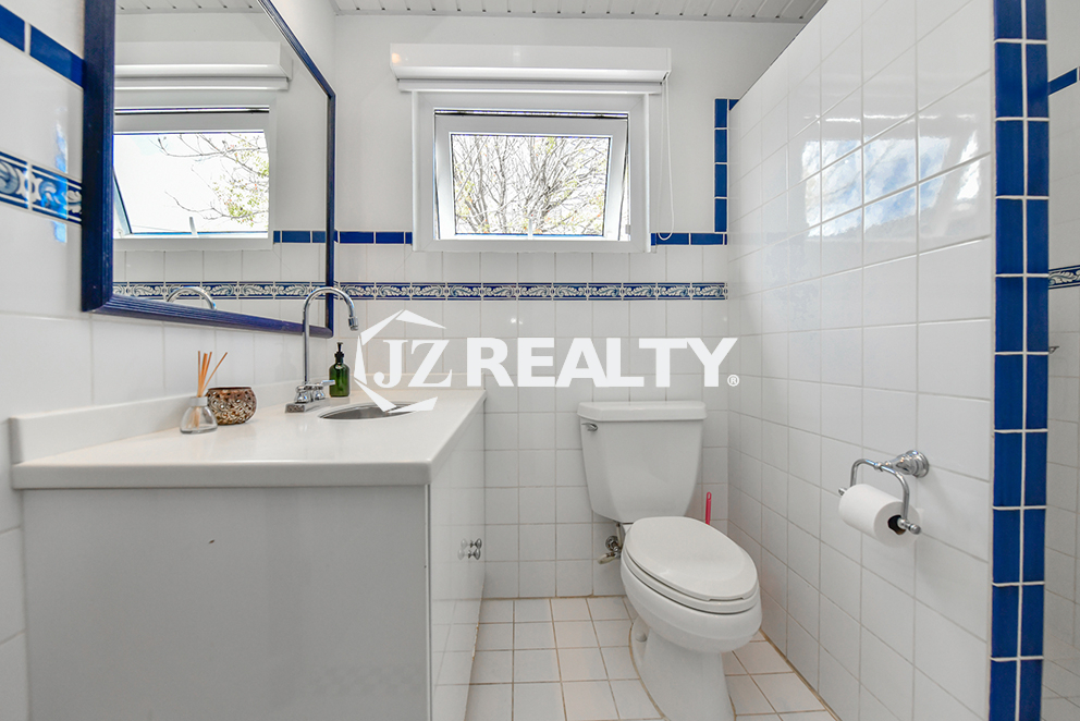 Bathroom Villa Koyari For Sale