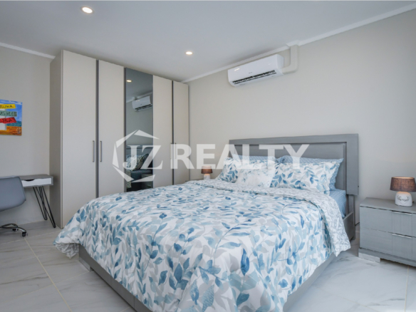 contemporary-living-space-in-aruba-villa.jpg