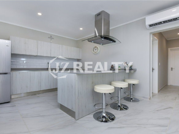 designer-furniture-inside-reina-sophia-home.jpg