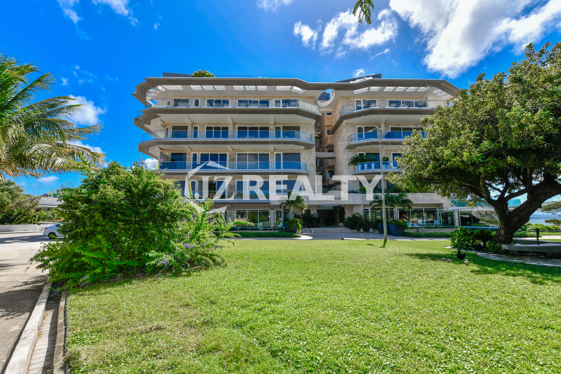Coral Shell Condo is located near the historic Boy Ecury Park in Oranjestad, Aruba.
