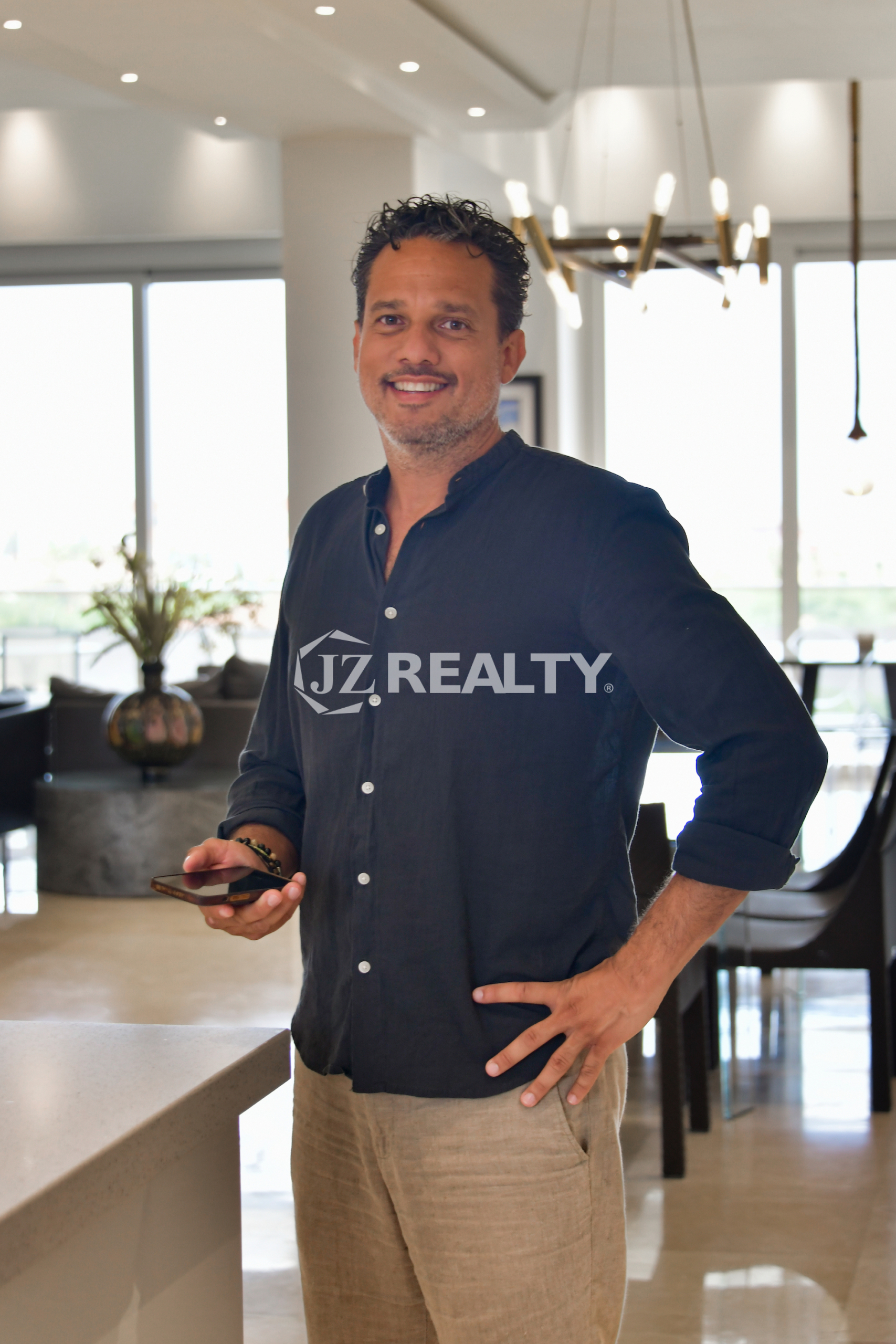 Jorge Zarraga Real Estate broker Aruba