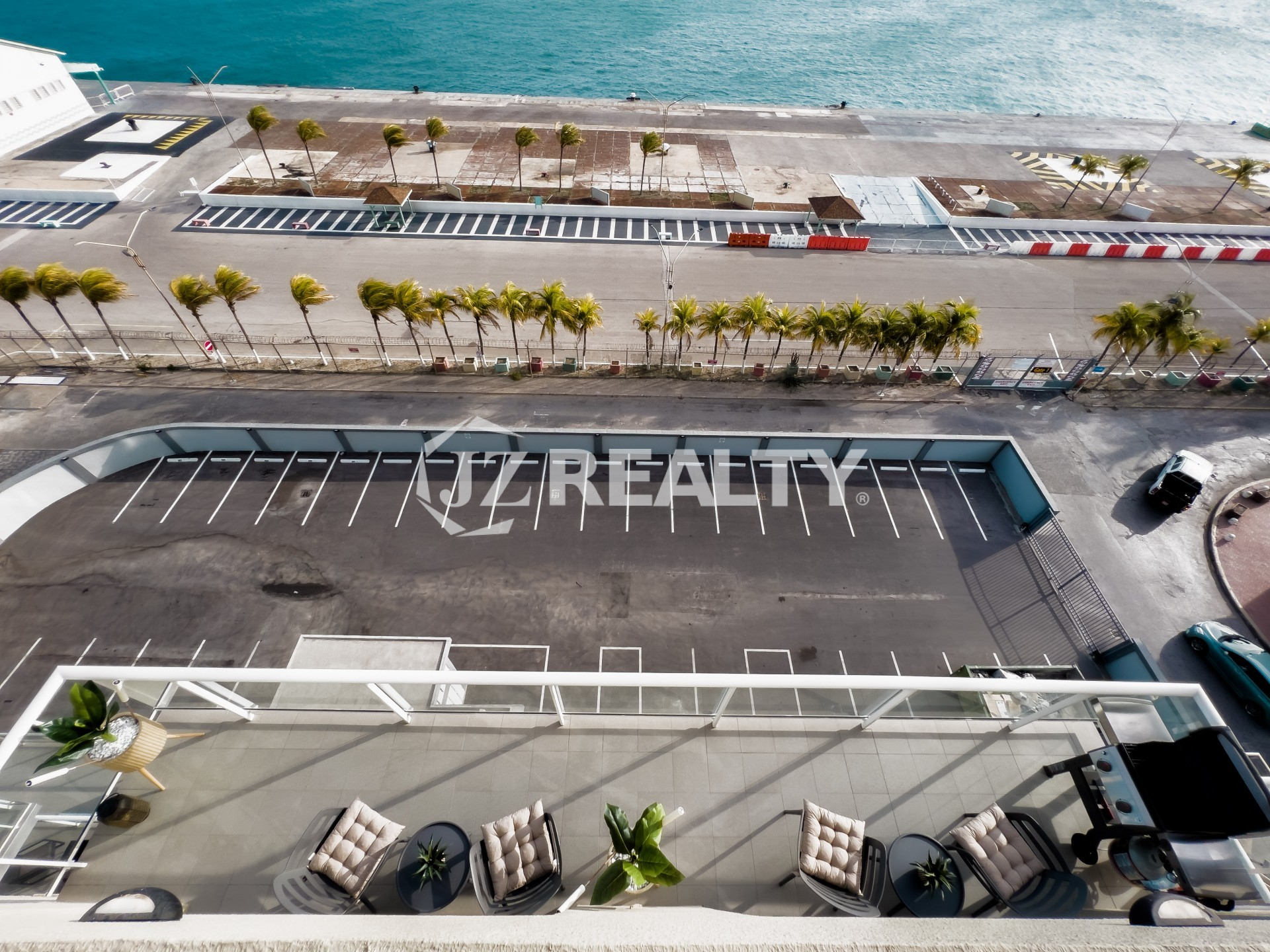 Condo 604 Harbour House 3-Bed Outer View