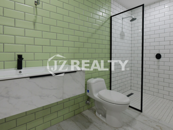 Duplex 38A Napa Valley Residences 2-bed Bathroom Area