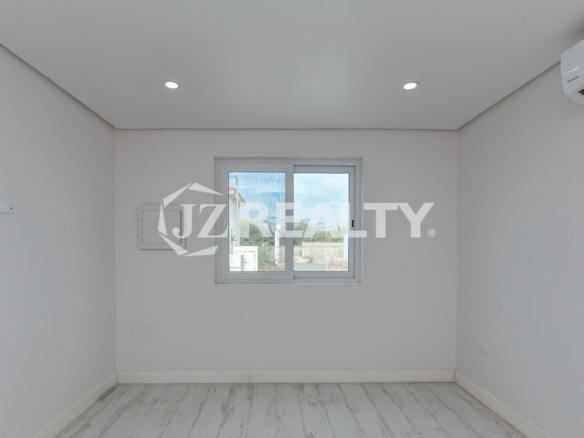 Duplex 38A Napa Valley Residences 2-bed Master Bedroom Area