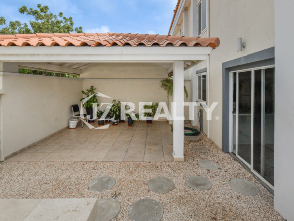 Townhouse 1B Napa Valley Residences 3-bed Pool Outside View