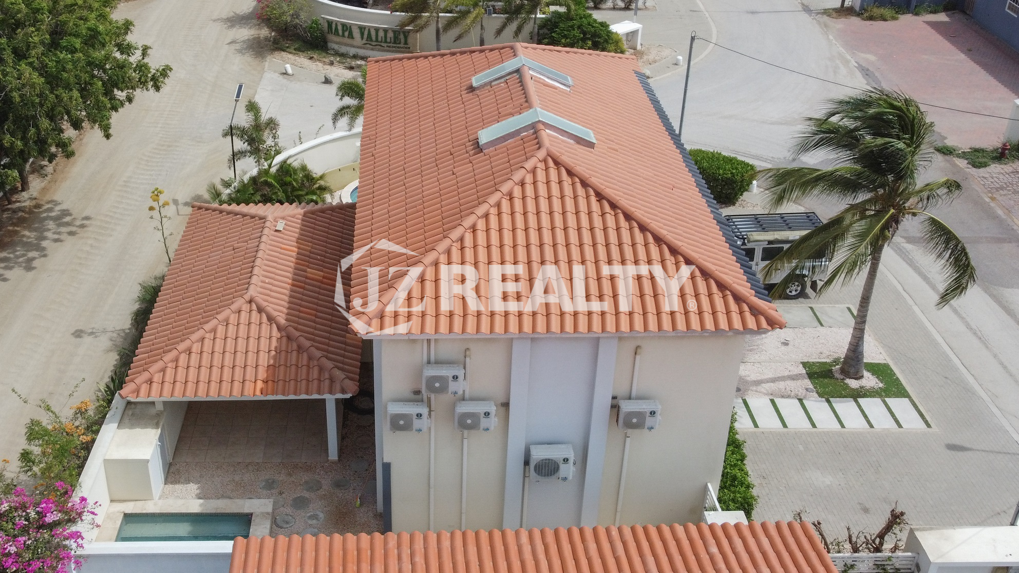 Townhouse 1B Napa Valley Residences 3-bed Red Tiled Roof
