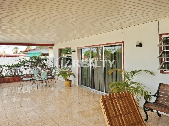 house Cas Palo Di Boonchi 4-bed exterior view