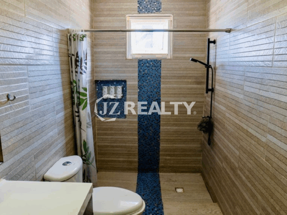 house Colina Santa Marta 5-bed bath view