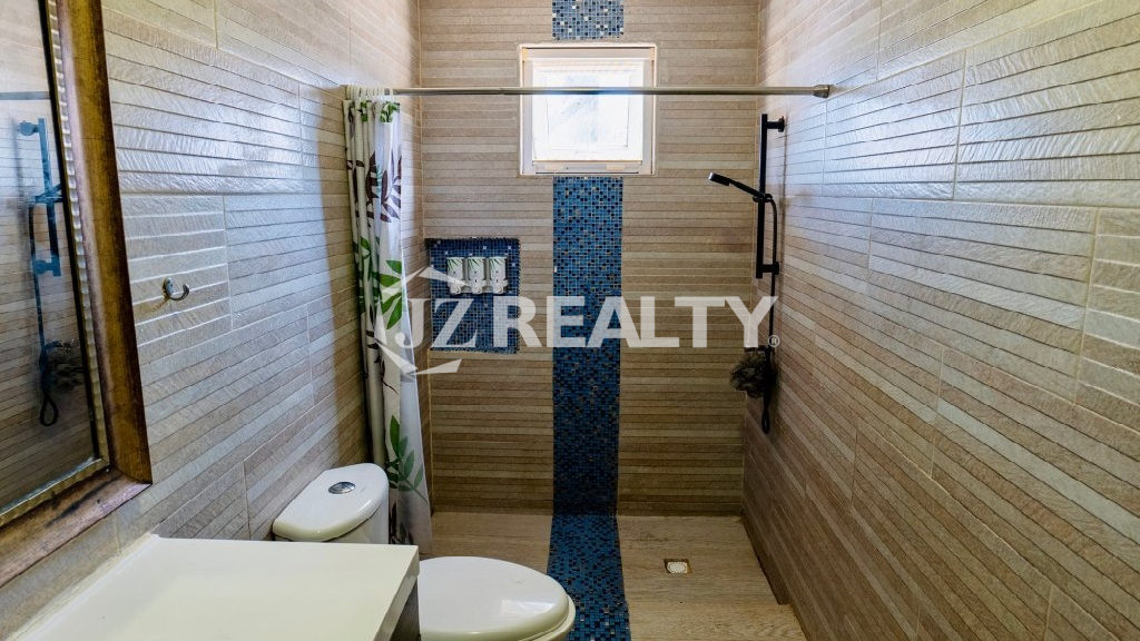 house Colina Santa Marta 5-bed bath view