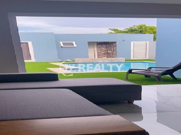 aruba-living-room-with-pool-view
