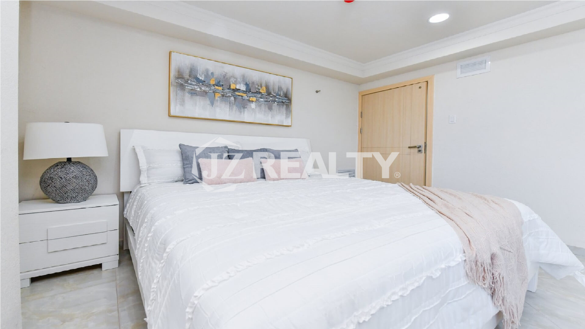 oranjestad-condos-for-sale-bedroom-suite