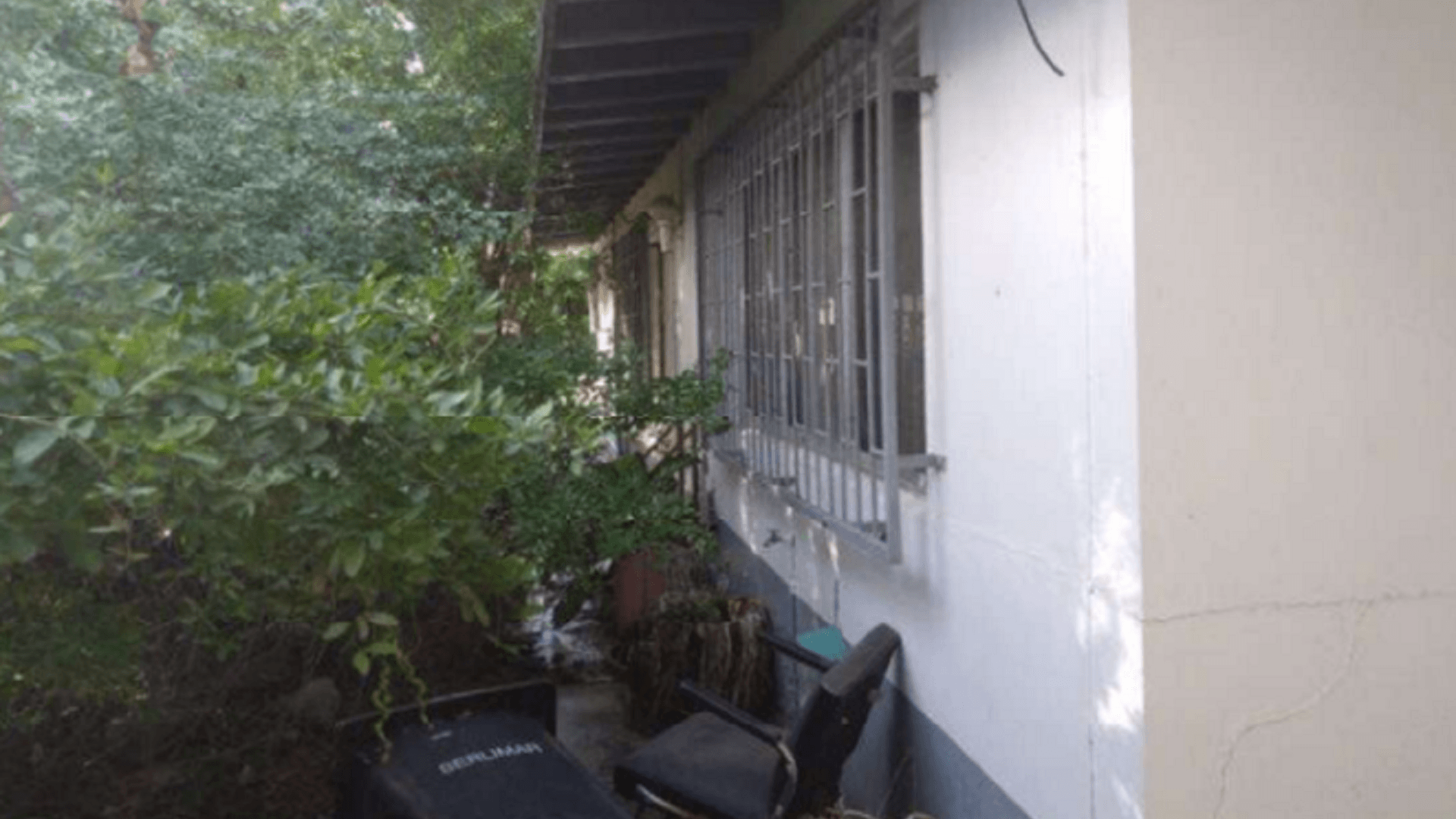 4 Bedroom House Bubali 71 backside area