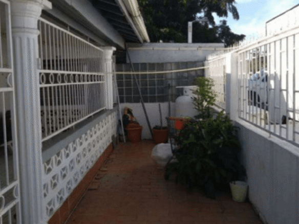 4 Bedroom House Bubali 71 backyard