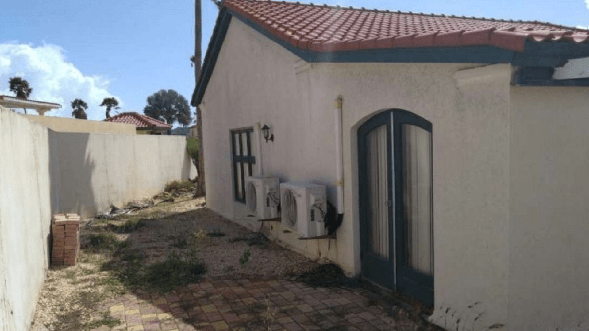 Casa Mesa Vista 35 exterior side walkway