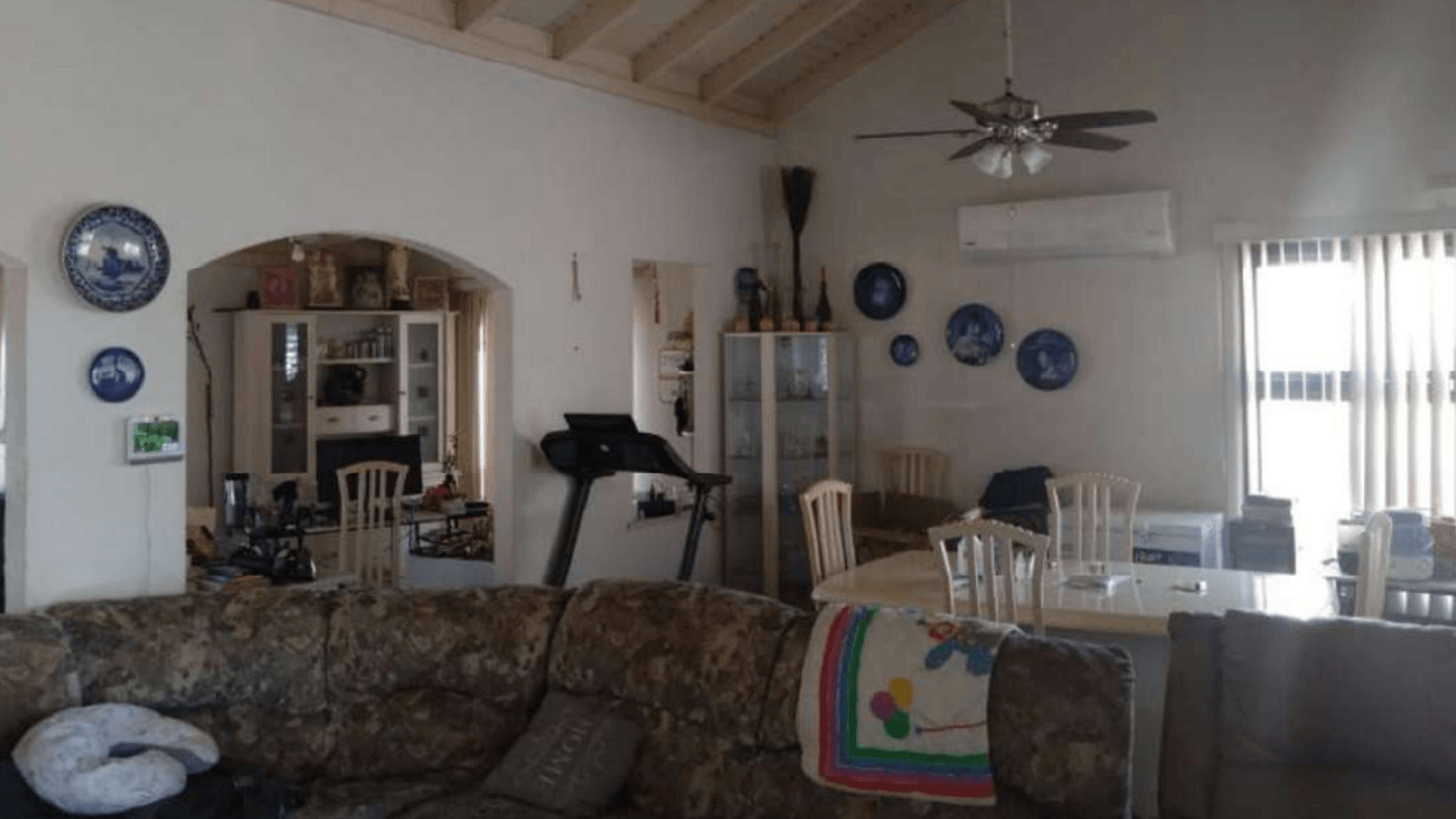 Casa Mesa Vista 35 dining and living area