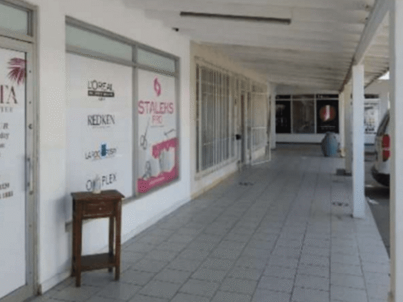 Commercial 69 Bubali exterior parking view