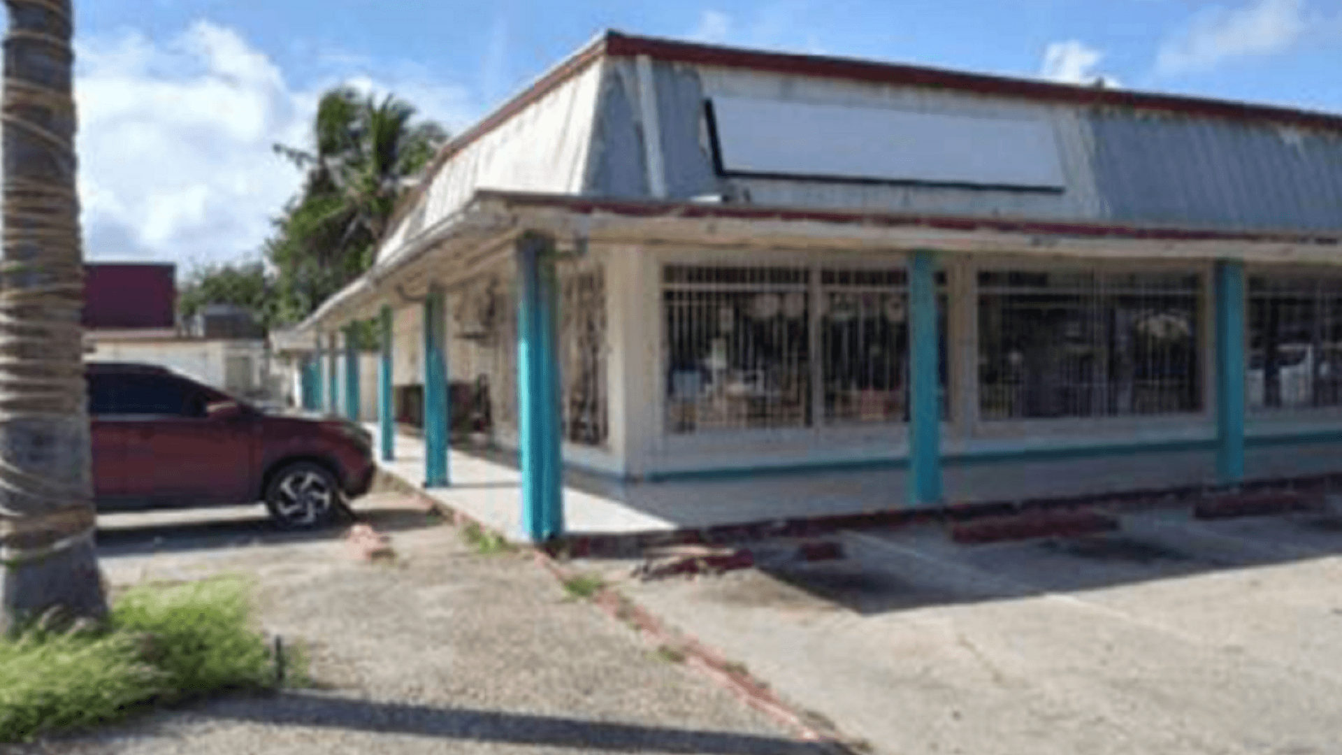 Commercial 69 Bubali exterior view