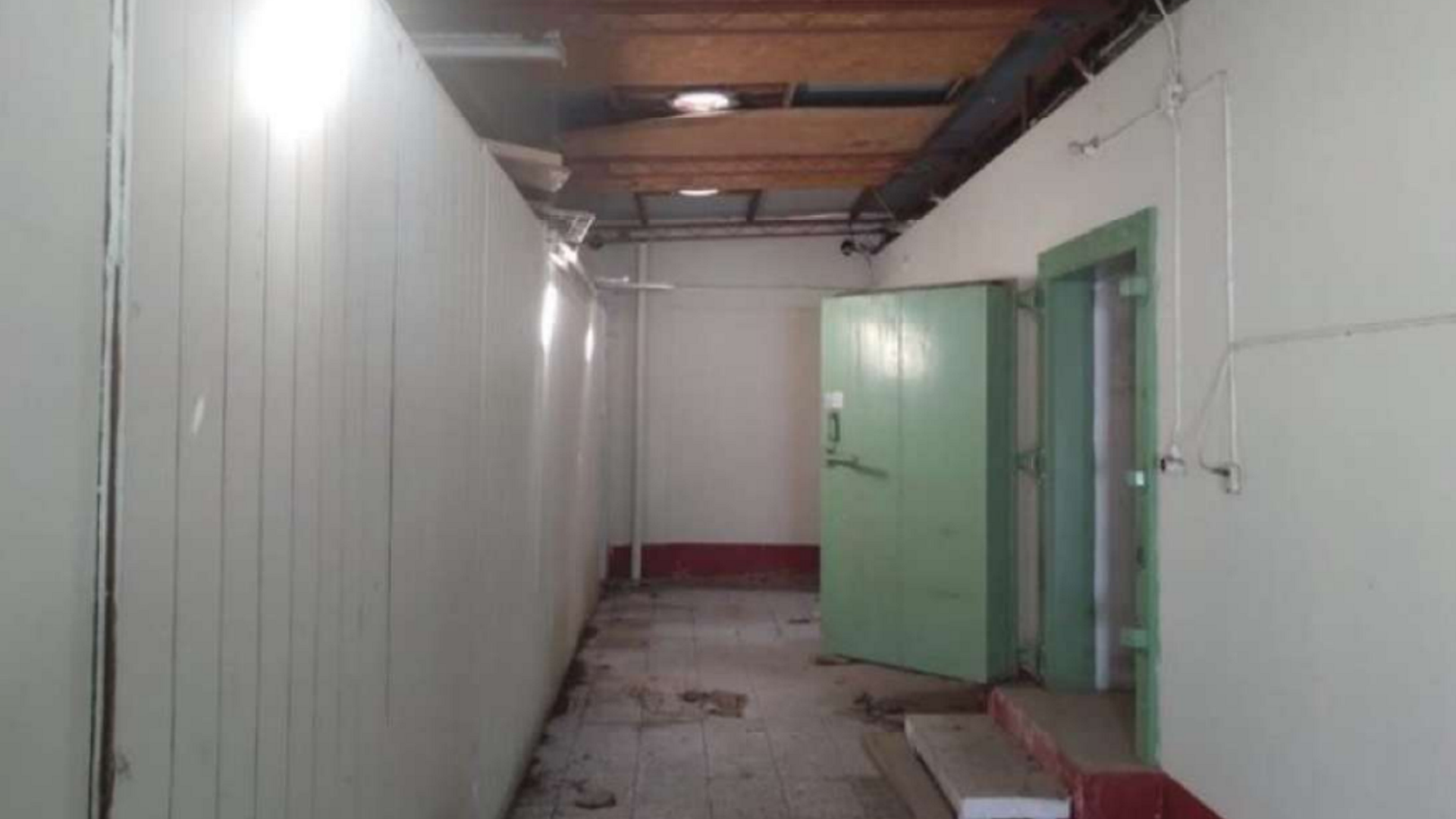 Nieuwstraat Commercial Building 14-B corridor sevice area