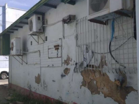 Nieuwstraat Commercial Building 14-B exterior side wall