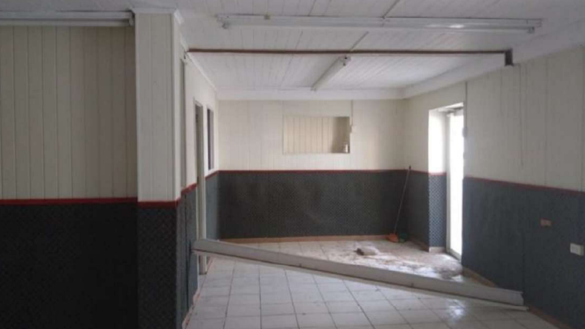 Nieuwstraat Commercial Building 14-B large open space