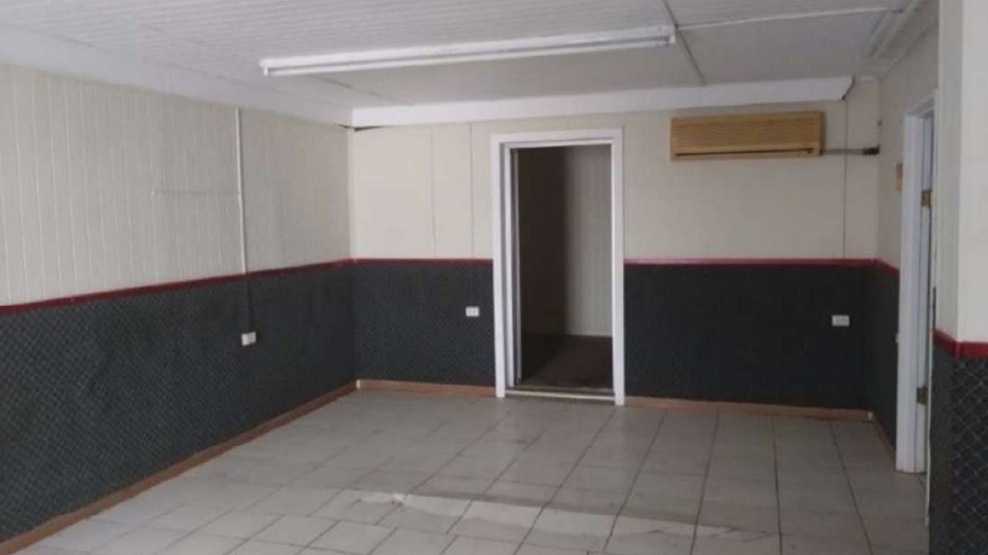 Nieuwstraat Commercial Building 14-B office room area