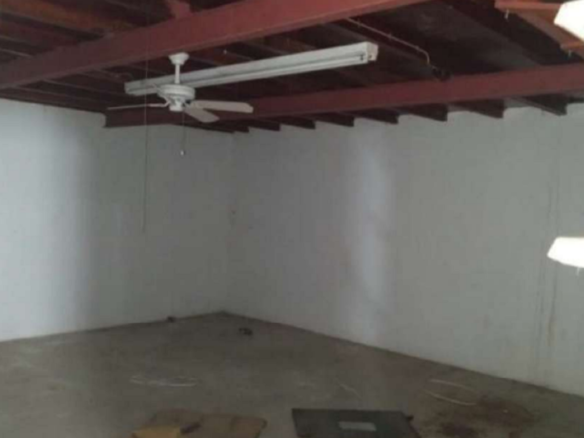 Nieuwstraat Commercial Building 14-B warehouse storage area