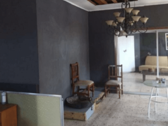 house 14-A Nieuwstraat art studio workspace area