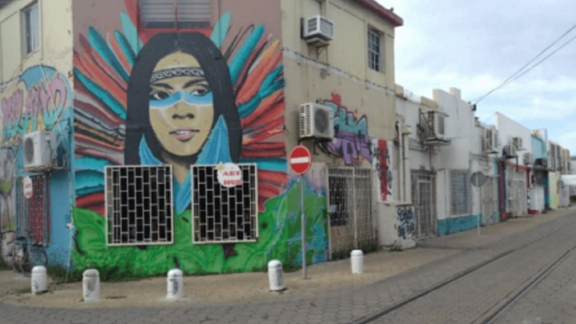 house 14-A Nieuwstraat exterior street perspective