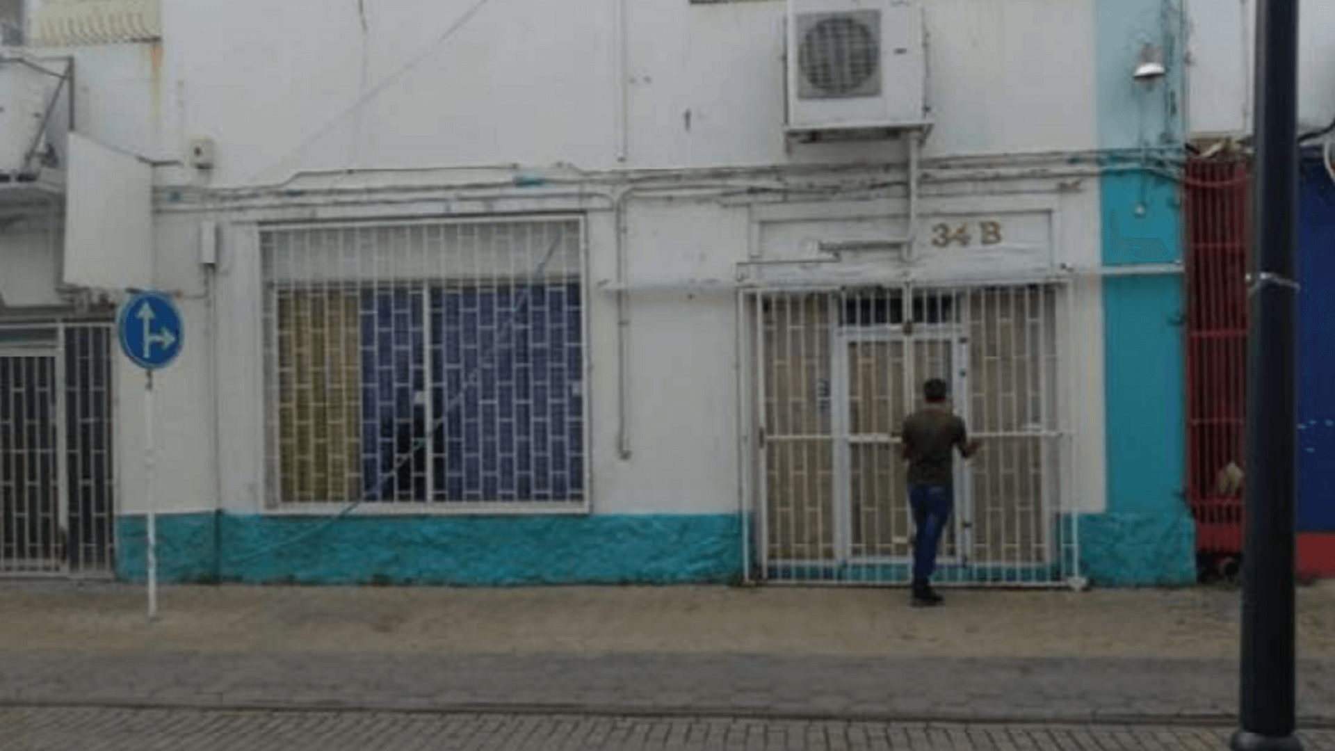 commercial building 34-B exterior entrance security gate