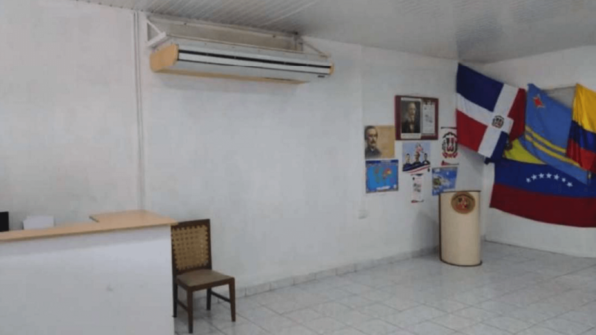 commercial building 34-B office reception area