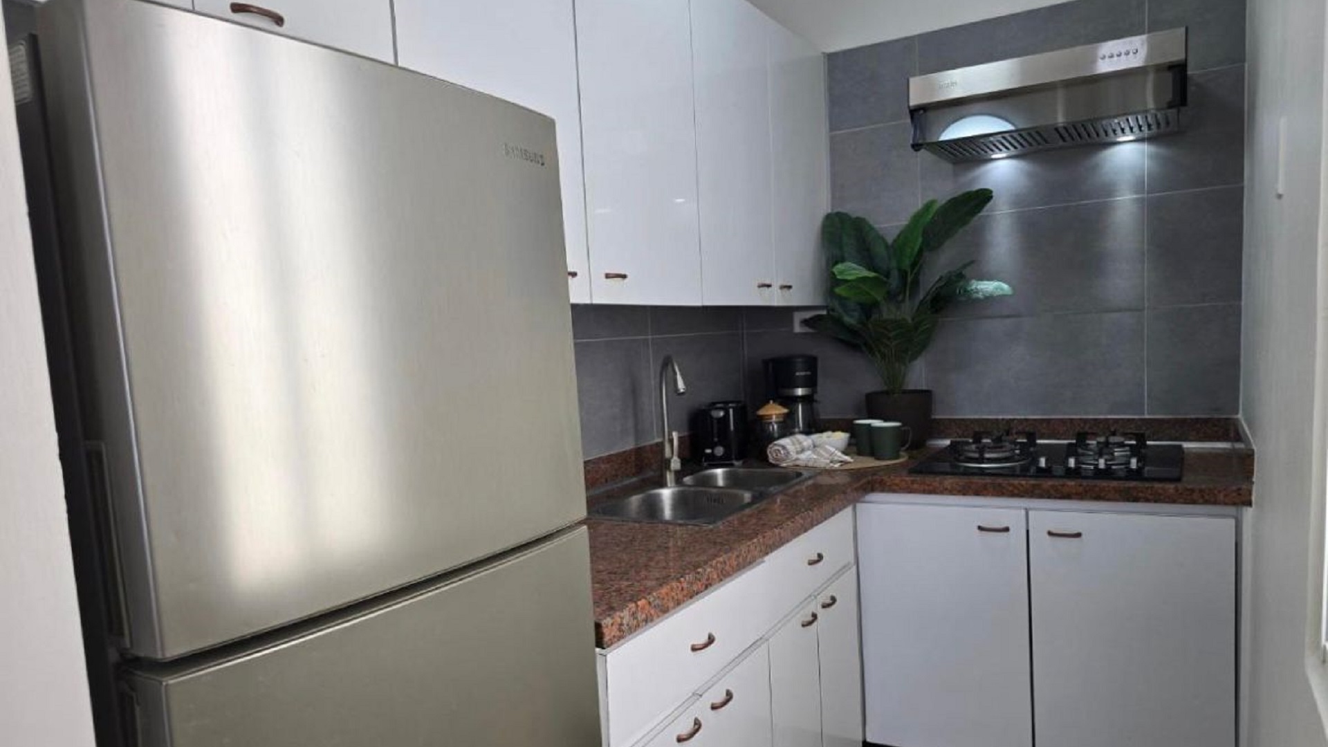 Condo 1 Rooi Santo Residence kitchen close view