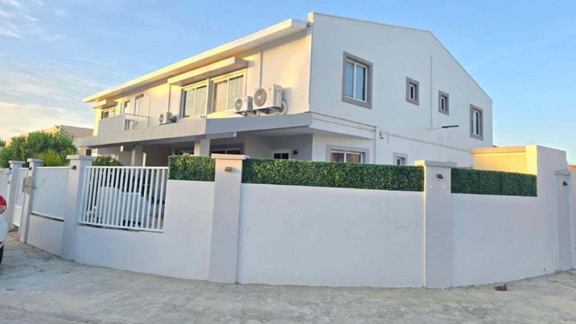 Condo 1 Rooi Santo Residence Exterior front view