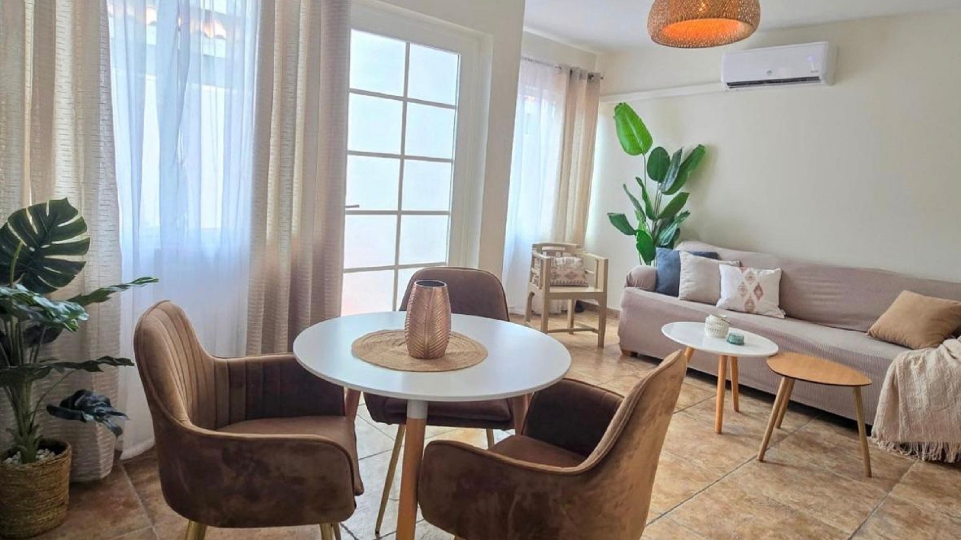 Condo 1 Rooi Santo Residence open living and kitchen area