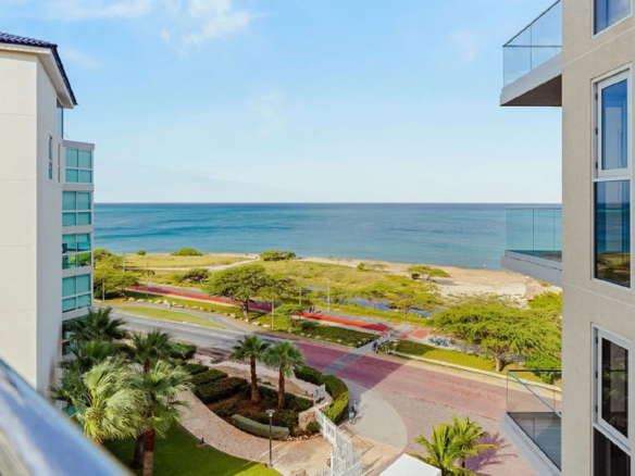 Reef Condominium condos for sale beachfront Aruba
