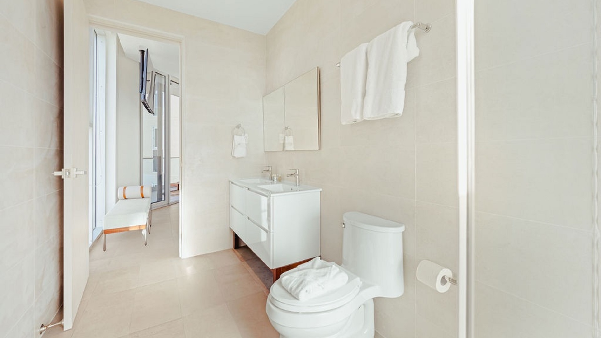 condo Reef5C second bathroom