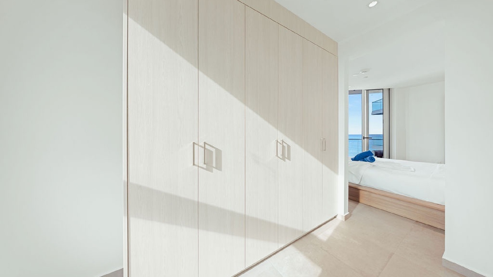 condo Reef6C bedroom inside view